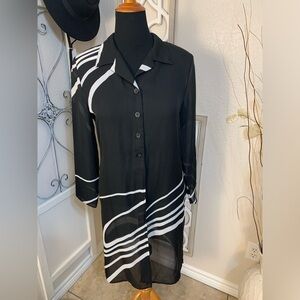 Frank Lyman abstract design long sheer cover button down